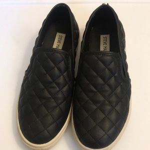 Steve Madden slip on shoes